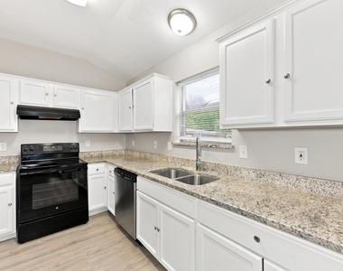 130 Creek Cove Drive - Photo Thumbnail 4