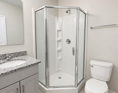 1006 Sharon Towns Drive - Photo Thumbnail 10