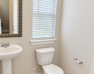 1006 Sharon Towns Drive - Photo Thumbnail 7
