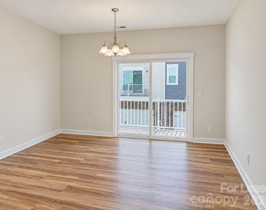 1006 Sharon Towns Drive - Photo Thumbnail 3