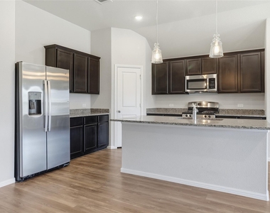 1416 Avalon Court - Photo Thumbnail 13