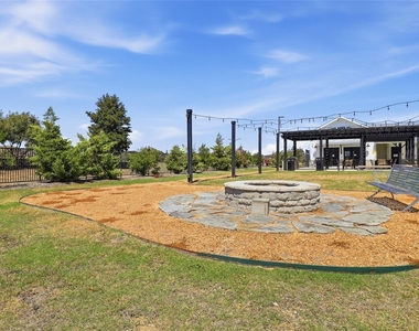 1416 Avalon Court - Photo Thumbnail 35