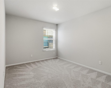 1416 Avalon Court - Photo Thumbnail 9