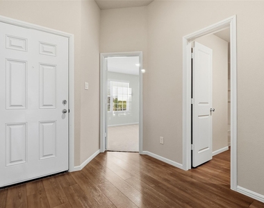 1416 Avalon Court - Photo Thumbnail 5