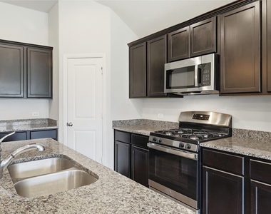1416 Avalon Court - Photo Thumbnail 16