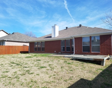 1405 High Crest Drive - Photo Thumbnail 12