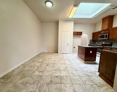 5408 Dove Drive - Photo Thumbnail 14