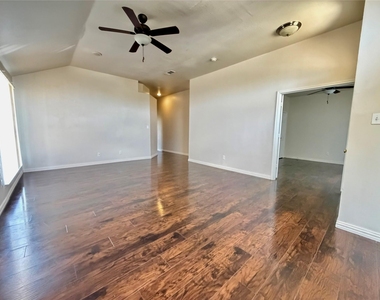 5408 Dove Drive - Photo Thumbnail 2