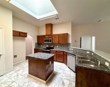 5408 Dove Drive - Photo Thumbnail 11