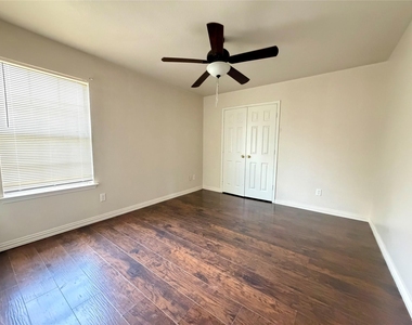 5408 Dove Drive - Photo Thumbnail 27