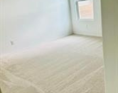 7701 Thornton Drive - Photo Thumbnail 8