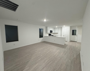 7908 Gilbert Street - Photo Thumbnail 4