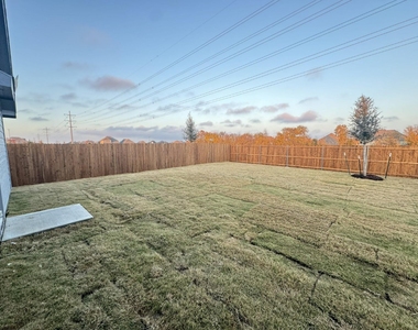 7908 Gilbert Street - Photo Thumbnail 13
