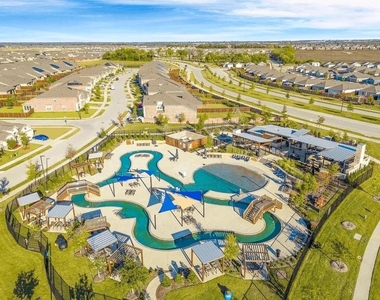 7908 Gilbert Street - Photo Thumbnail 14