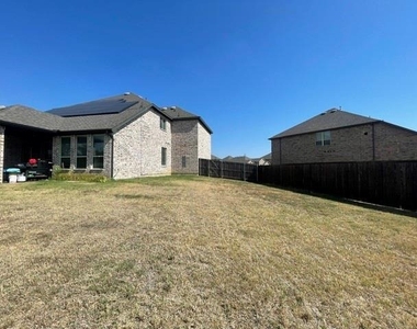 2924 Spirit Woods Lane - Photo Thumbnail 37