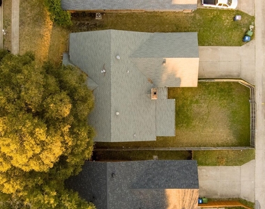 6218 Fallbrook Drive - Photo Thumbnail 30
