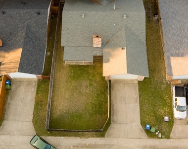 6218 Fallbrook Drive - Photo Thumbnail 28
