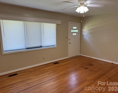 411 E K Street - Photo Thumbnail 2