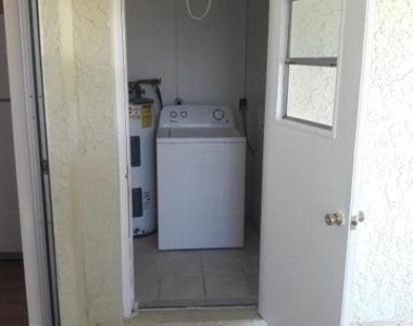 719 Se Stypman Boulevard - Photo Thumbnail 7