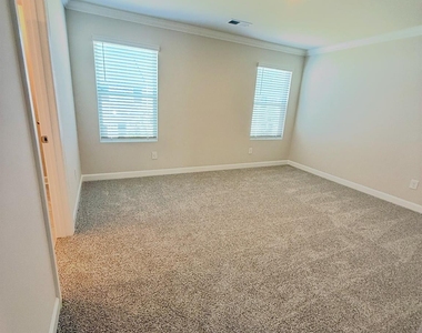 1719 Braemar Village Drive - Photo Thumbnail 13
