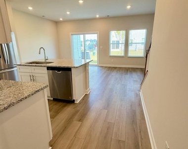 1719 Braemar Village Drive - Photo Thumbnail 6