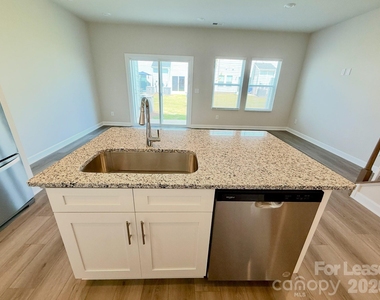 1719 Braemar Village Drive - Photo Thumbnail 5