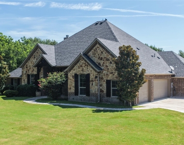 181 Fairview Court - Photo Thumbnail 1