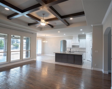 181 Fairview Court - Photo Thumbnail 3