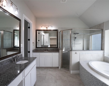 181 Fairview Court - Photo Thumbnail 6