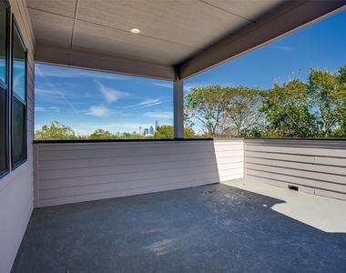 424 N Denver Street - Photo Thumbnail 12