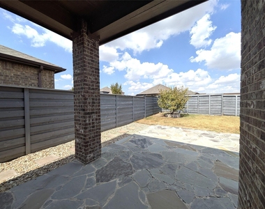 1409 Summit View Lane - Photo Thumbnail 34
