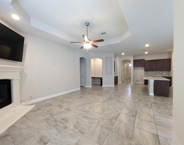 1409 Summit View Lane - Photo Thumbnail 13
