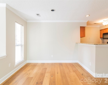2516 Cranbrook Lane - Photo Thumbnail 6