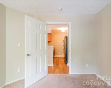 2516 Cranbrook Lane - Photo Thumbnail 19