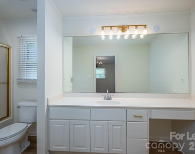3501 Barrington Drive - Photo Thumbnail 33