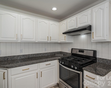 3501 Barrington Drive - Photo Thumbnail 21