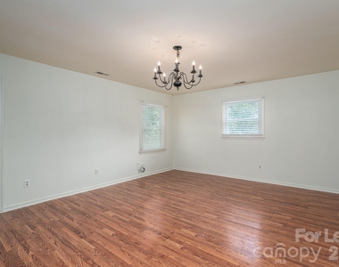 3501 Barrington Drive - Photo Thumbnail 31
