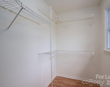 3501 Barrington Drive - Photo Thumbnail 36