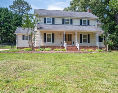 3501 Barrington Drive - Photo Thumbnail 4