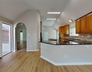 1527 Jeanette Way - Photo Thumbnail 3