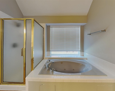 1527 Jeanette Way - Photo Thumbnail 12