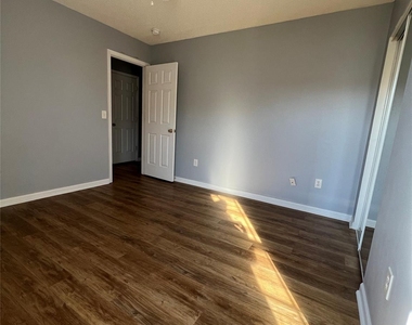 4006 Shadow Pines Circle - Photo Thumbnail 4
