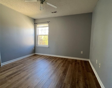 4006 Shadow Pines Circle - Photo Thumbnail 5