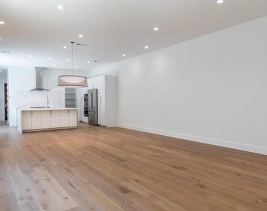 3344 Walchard Court - Photo Thumbnail 7