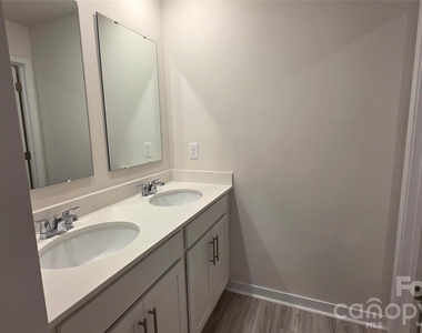 514 Blackpool Court - Photo Thumbnail 26
