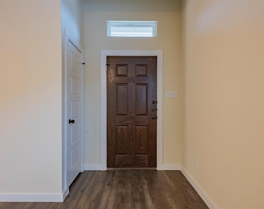709 Blackland Drive - Photo Thumbnail 2
