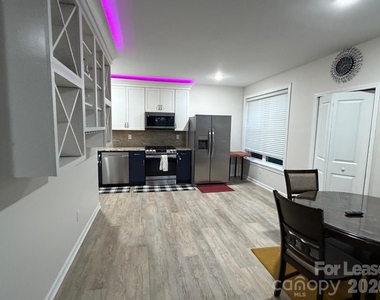 1733 Spears Drive Nw - Photo Thumbnail 8