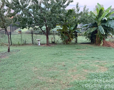 1733 Spears Drive Nw - Photo Thumbnail 23
