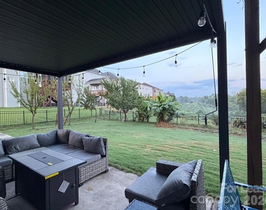 1733 Spears Drive Nw - Photo Thumbnail 18