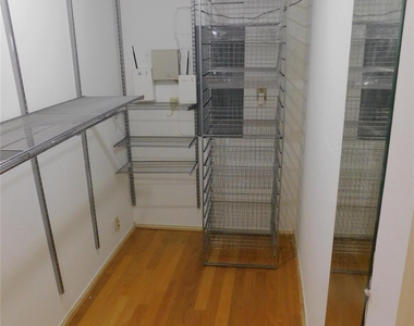 2715 Alden Avenue - Photo Thumbnail 15